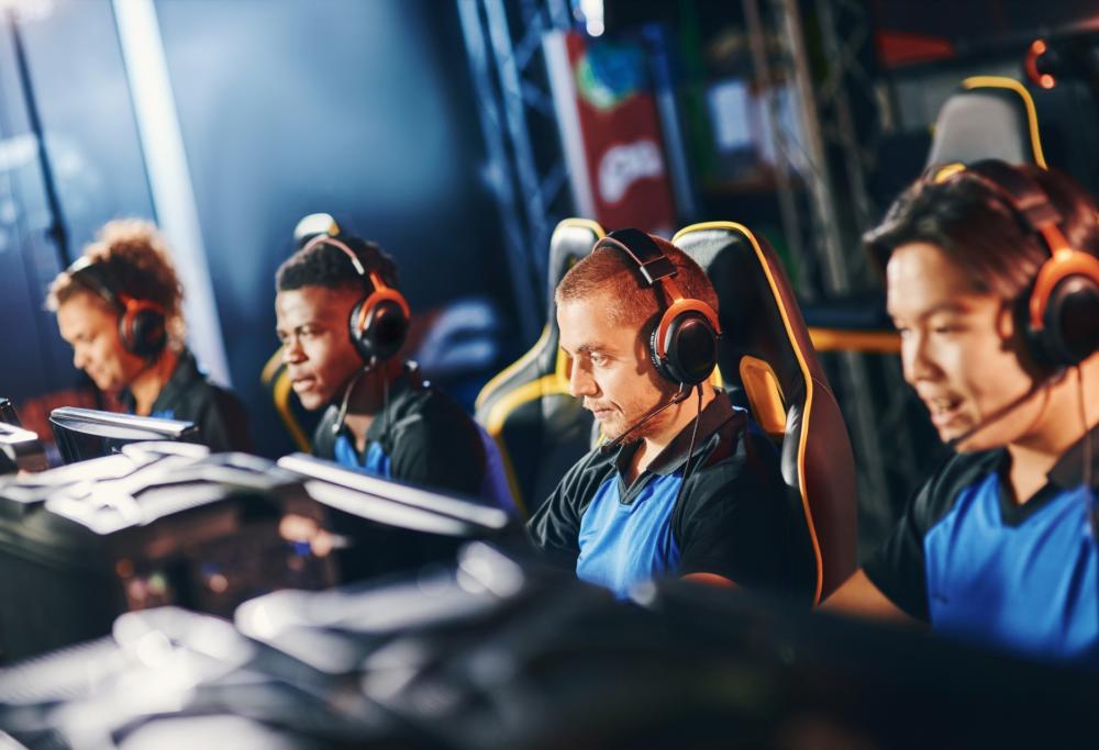 La Cina limita l’uso dei videogame online a 3 ore a settimana per gli under 18 