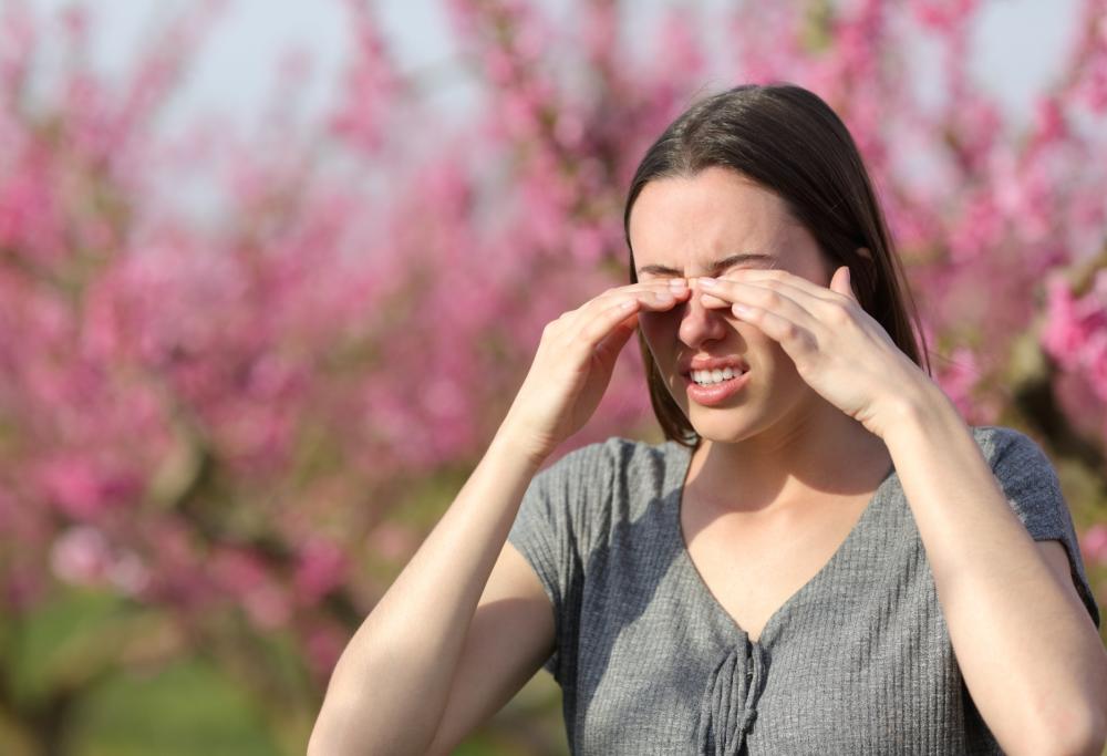 Con la primavera arrivano anche le allergie: come tenerle a bada? 
