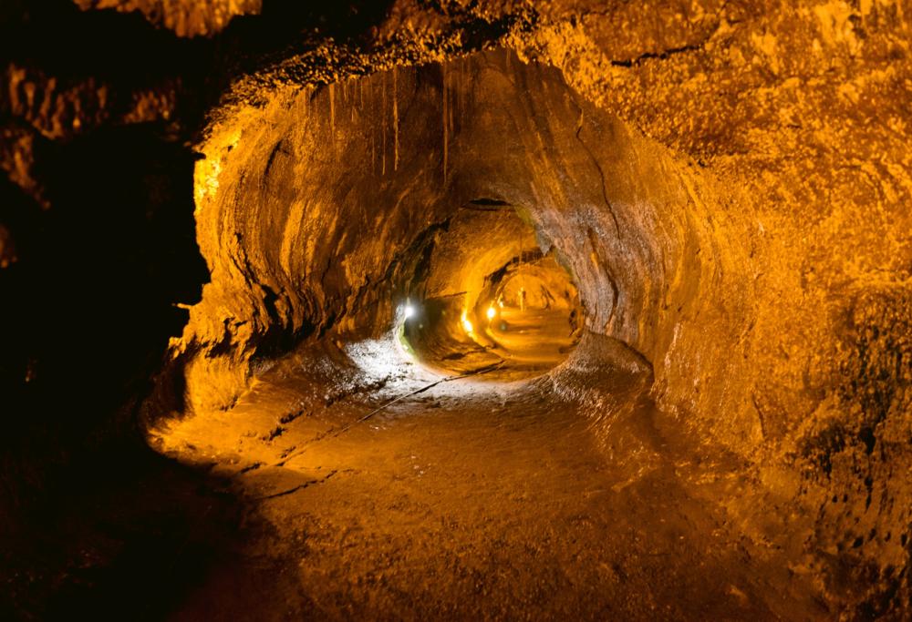 Batteri sconosciuti scoperti nei tubi di lava delle Hawaii