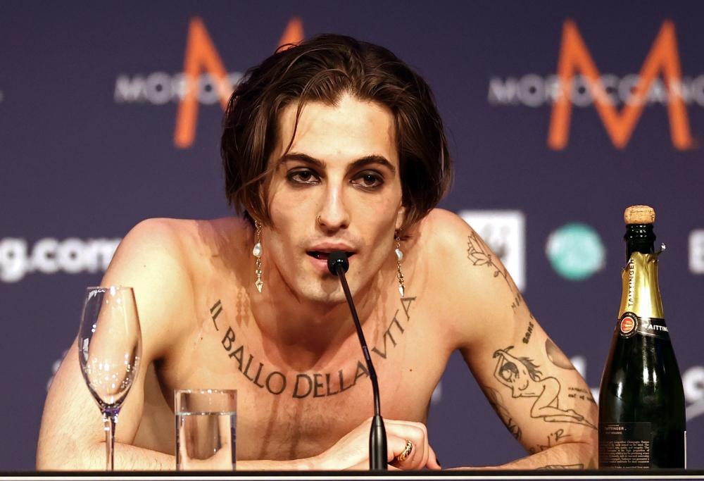 Maneskin, il cantante Damiano David nudo sui social