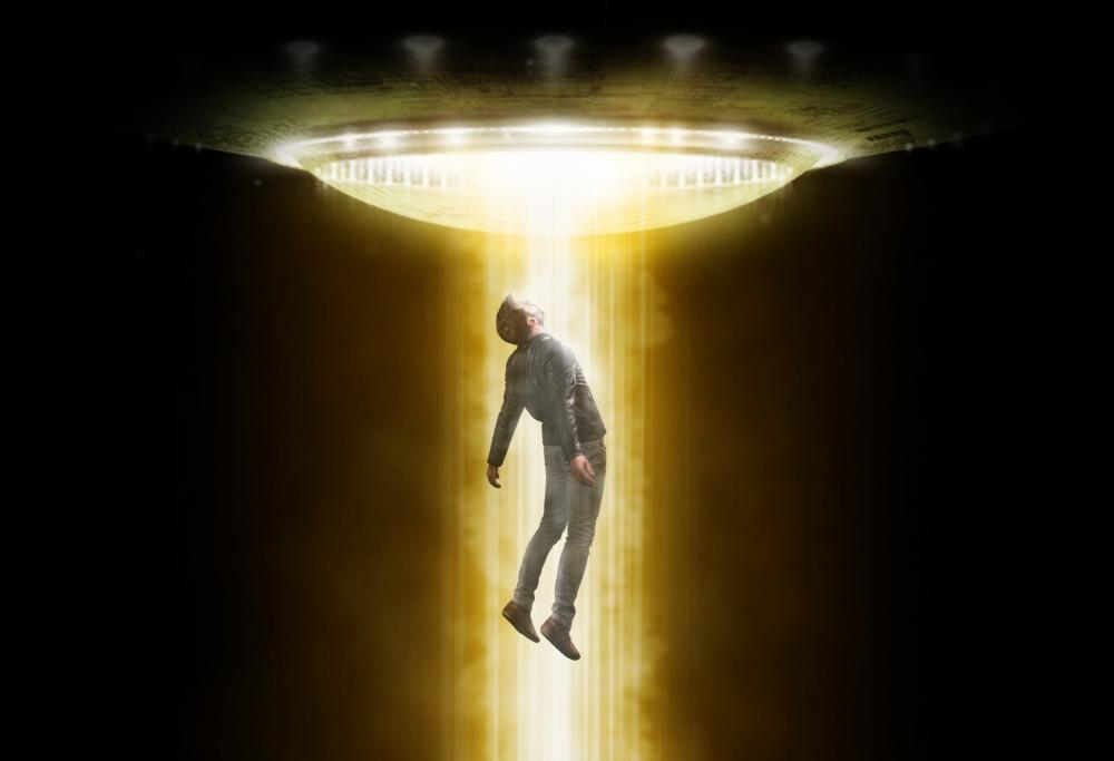 Il rapporto del Pentagono parla di incontri intimi con ufo, telepatia e teletrasporto