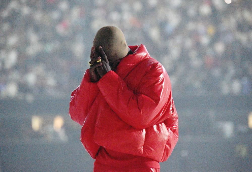 Kanye West annuncia un nuovo evento per l'uscita di "Donda"