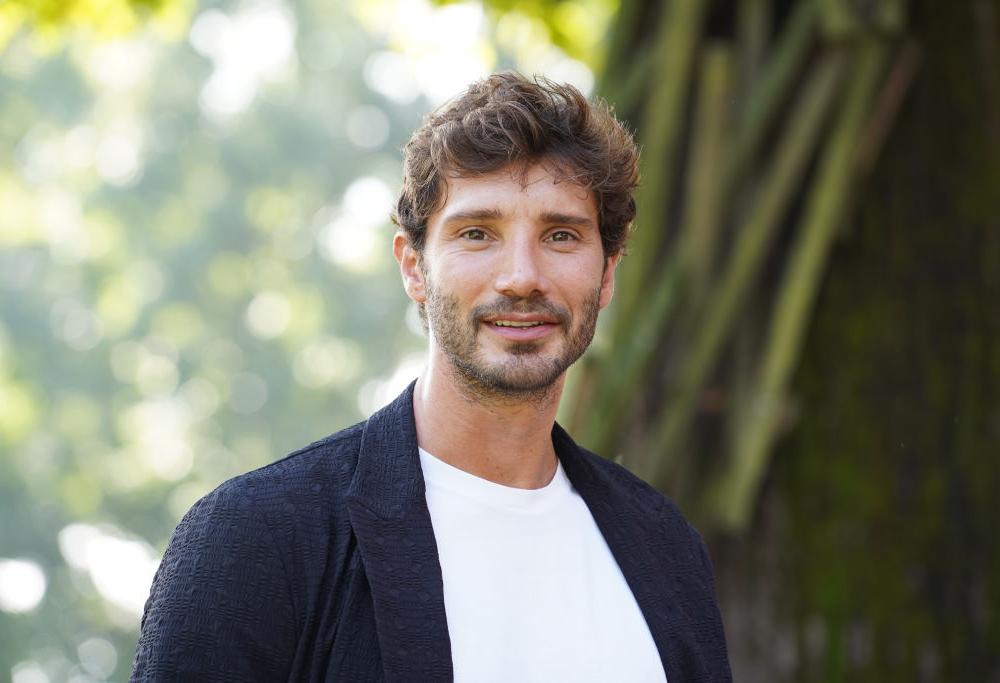 Stefano de Martino ospite di Verissimo parla di lavoro e vita privata, ma su Belen non si esprime