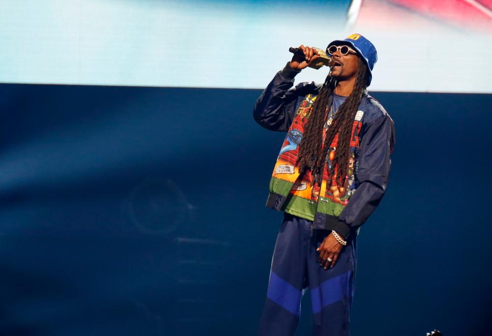 Snoop Dogg: "Alcuni rapper meritano lo stesso rispetto delle leggende rock"