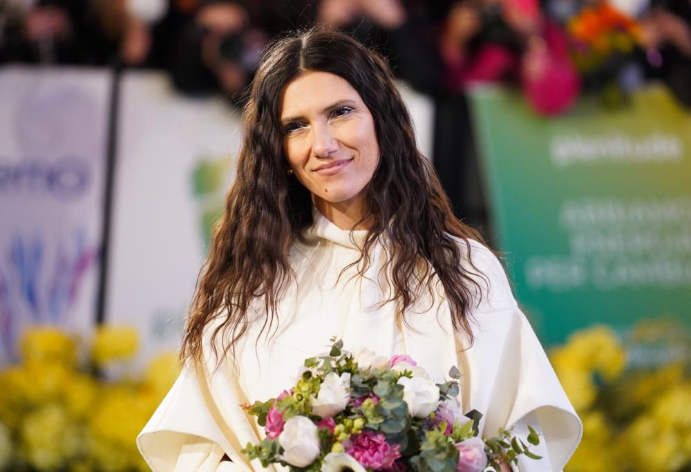 Sanremo 2022, Elisa: “Voglio divertirmi come quando vado in skate” 