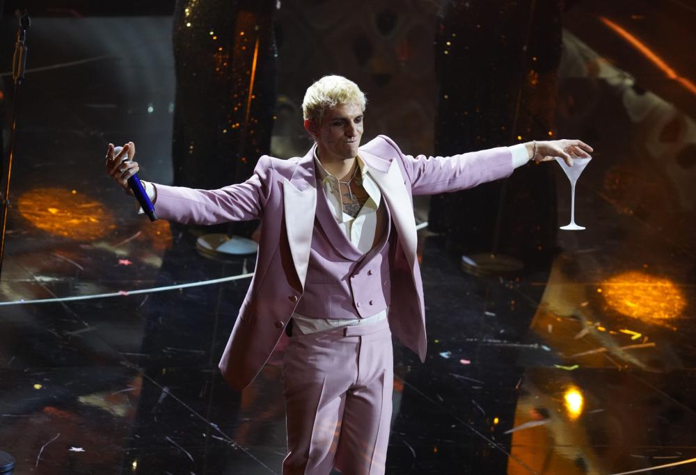 Achille Lauro si tuffa nel Metaverso