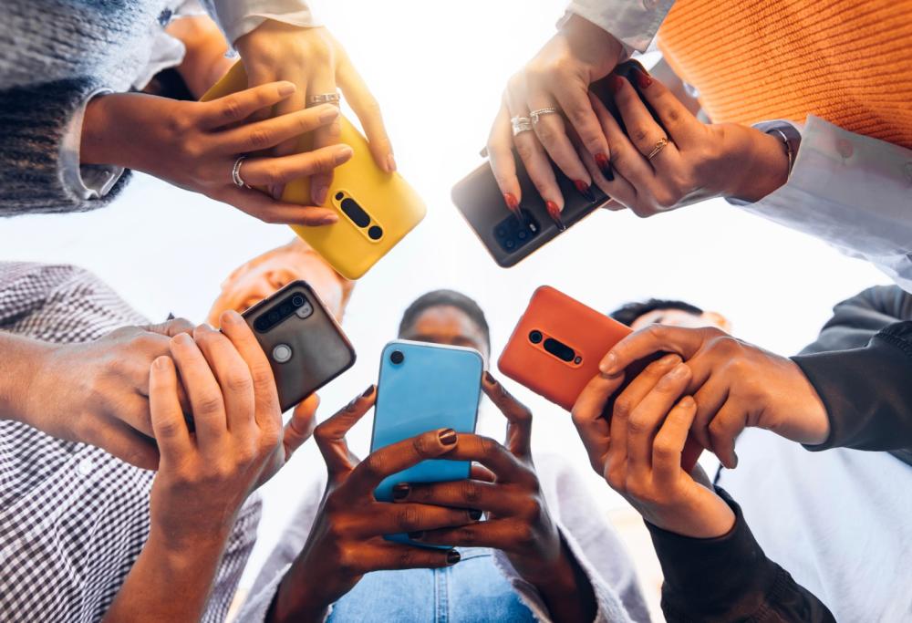 Cosa diavolo fanno tutto il giorno gli italiani online?