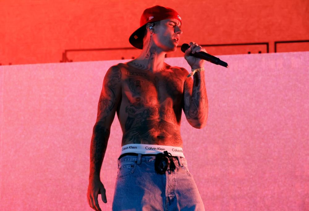 Justin Bieber dopo la paralisi del volto il tour riparte dall'Italia