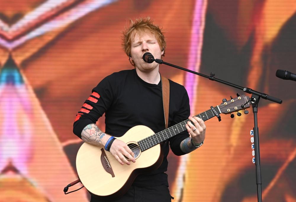 Ed Sheeran canterà per la regina