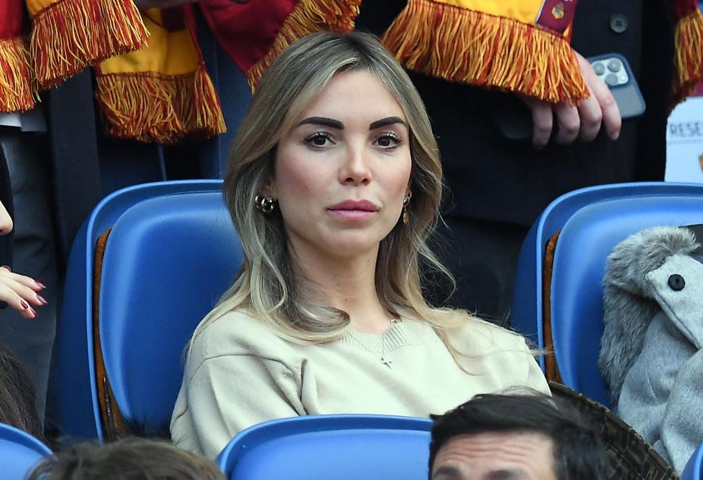 Noemi Bocchi rivela la sua malattia su Instagram: “Soffro di diastasi addominale”