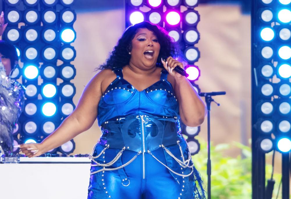Lizzo come una supereroina