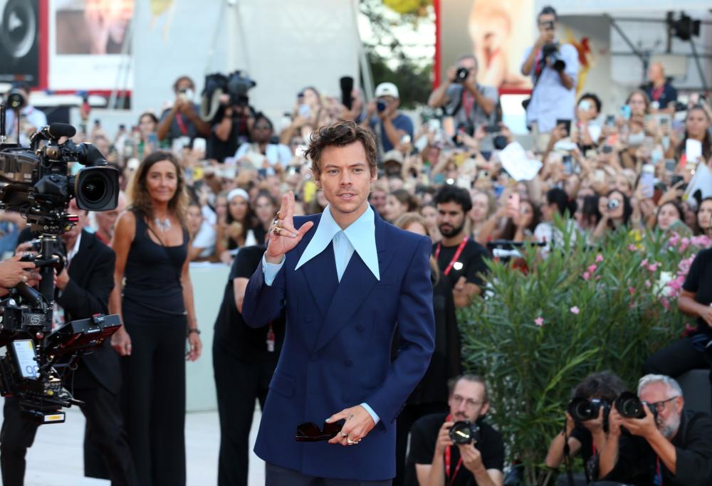 Harry Styles manda in delirio Venezia