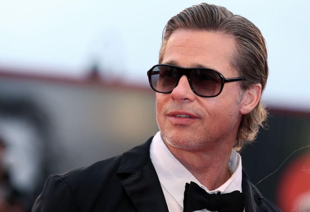Brad Pitt lancia una linea di skincare genderless