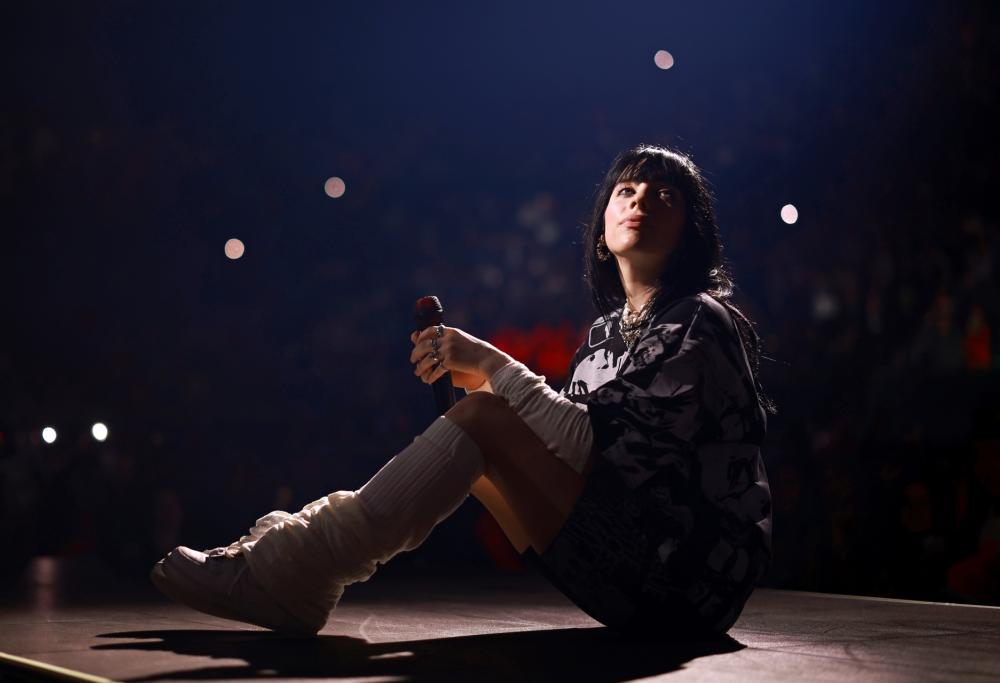 Billie Eilish soffre della della "sindrome dell'impostore"