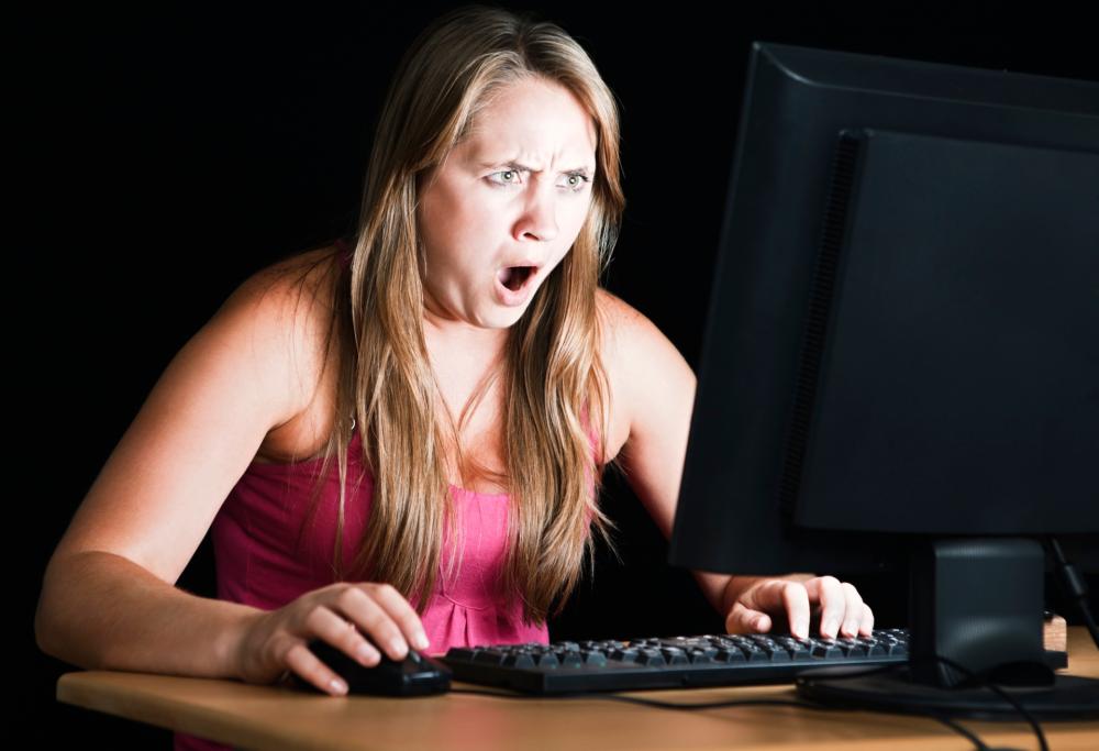 Puglia: Inizia una chat hot con una donna, ma poi scopre che è sua madre