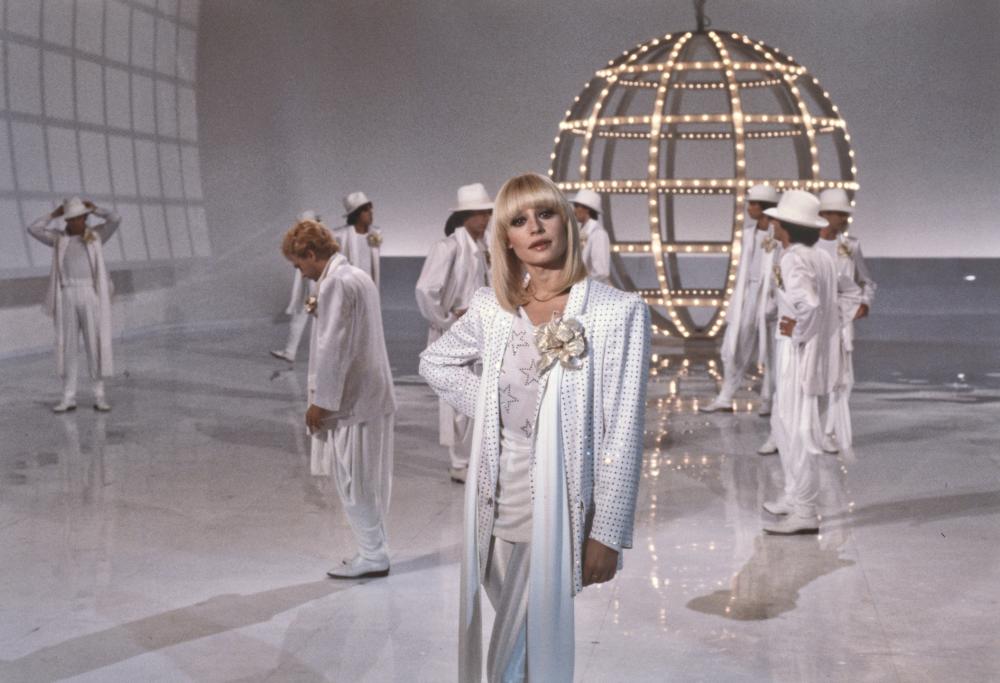 Raffaella Carrà, l'omaggio durante Italia-Spagna