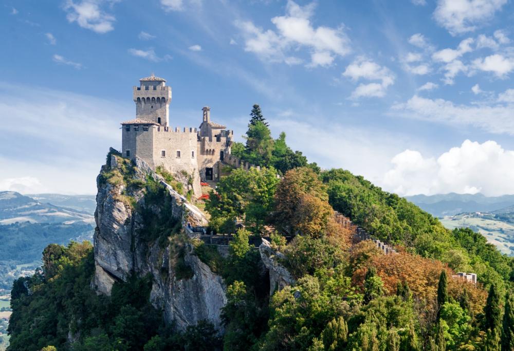 Volete diventare guardiano di un favoloso castello in Cornovaglia? 