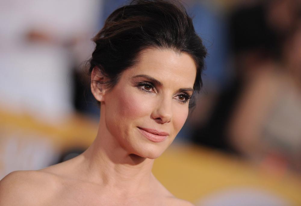 Sandra Bullock di prende una pausa dal cinema: “Sono esaurita”