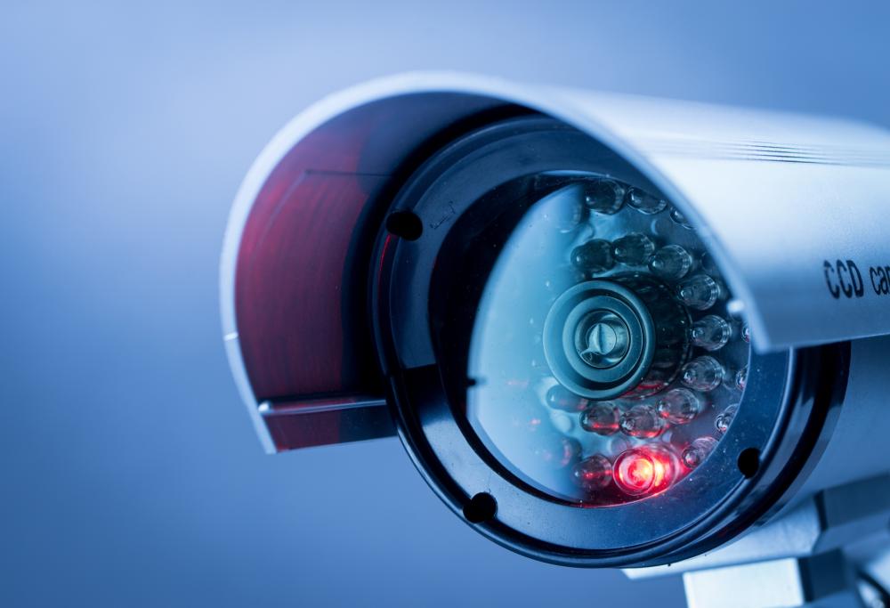 Il servizio choc delle Iene: immagini delle telecamere di sicurezza pubblicate online
