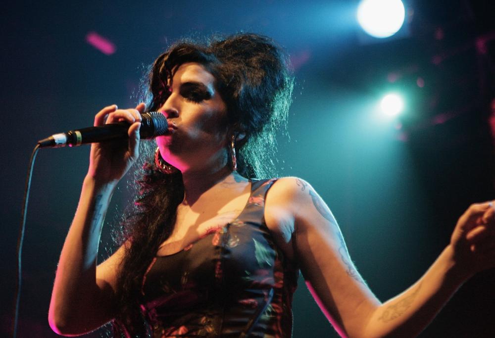 Amy Winehouse, venduto all'asta l'ultimo vestito indossato