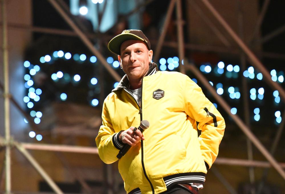 Clementino rappa su "Zitti e buoni" dei Maneskin. Il video. 