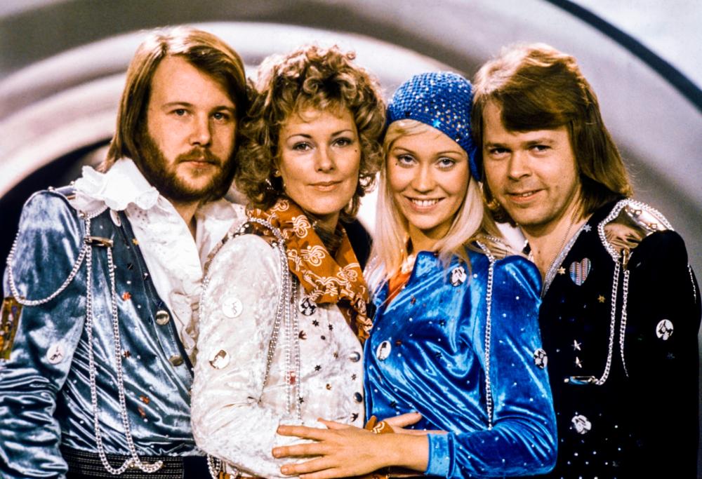Prigionieri torturati dai russi con le hit degli ABBA
