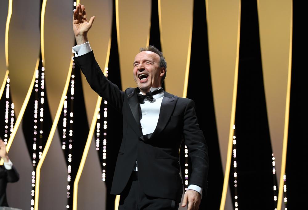 Roberto Benigni avrebbe chiesto 300mila euro per l'ospitata a Sanremo 2020
