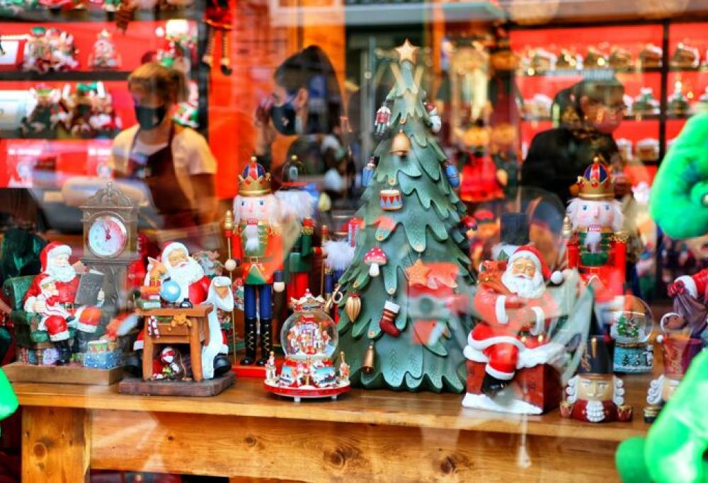 L'atmosfera del Natale arriva a Milano: apre un temporary store dedicato agli addobbi