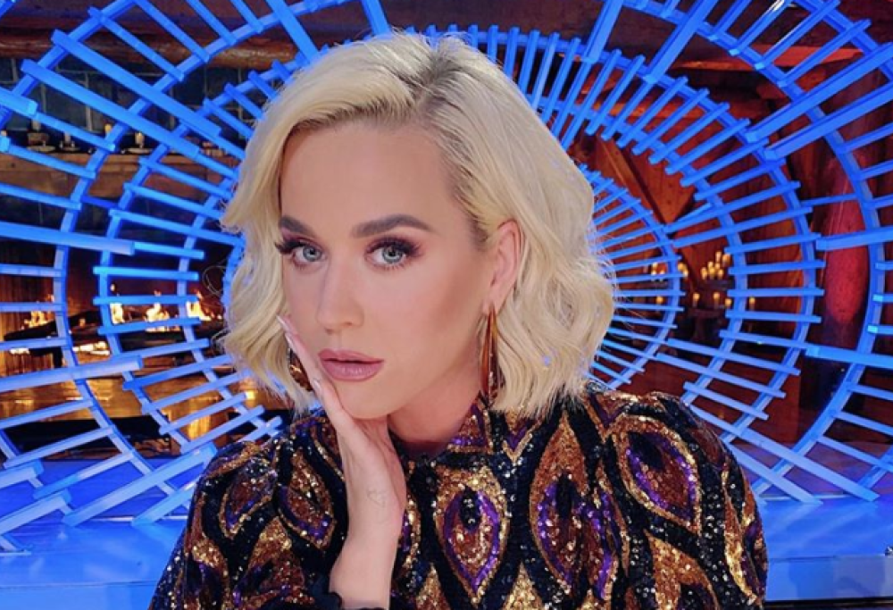 Katy Perry, incinta, non vede più i genitori per paura del Coronavirus