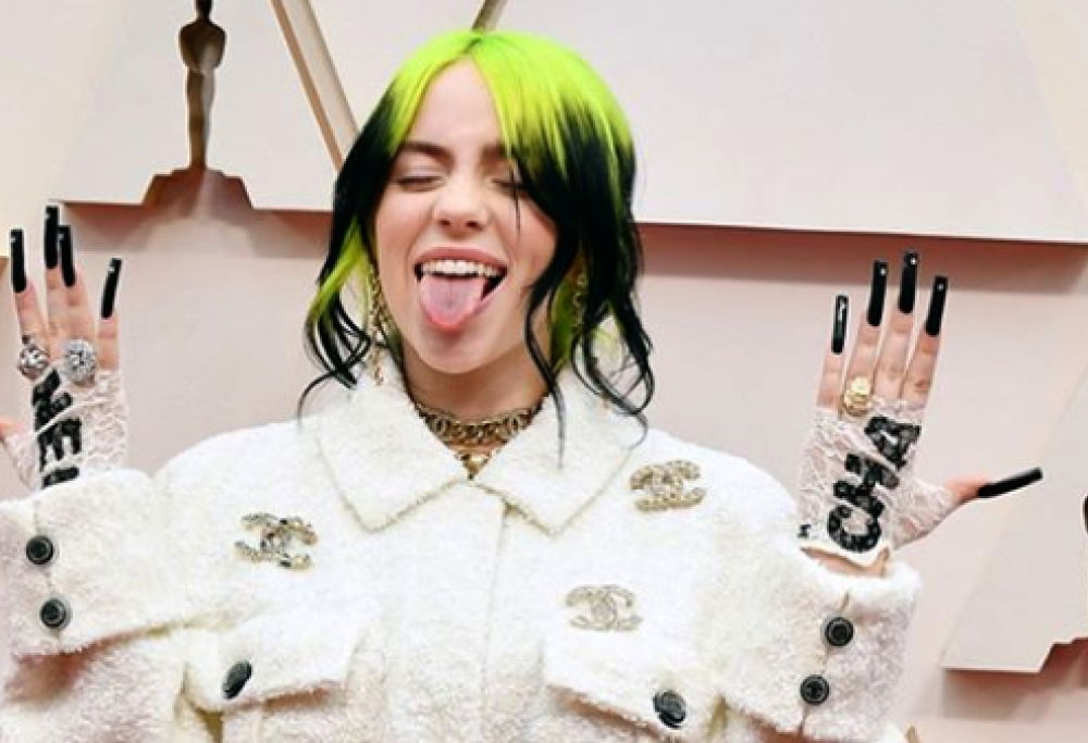 Billie Eilish perseguitata da un fan: emesso un ordine restrittivo nei suoi confronti
