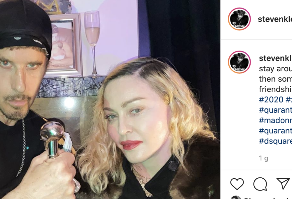 Madonna a una festa di compleanno senza mascherina, i fan la criticano: "Un comportamento irresponsabile"
