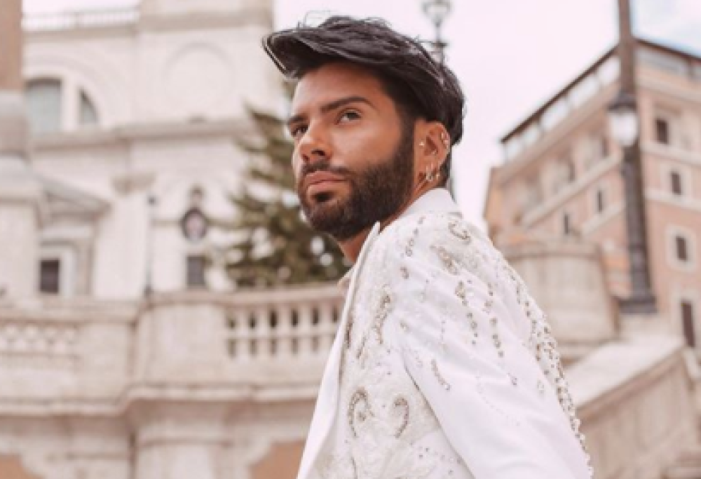 Una cliente si rifiuta di pagare al salone di Federico Fashion Style: arriva la Polizia
