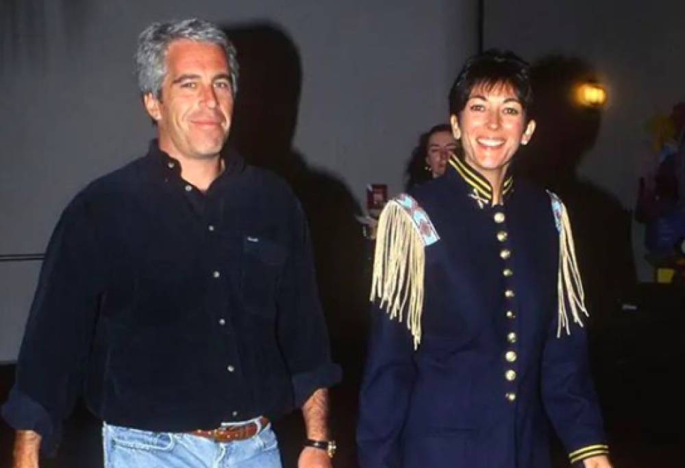 Caso Epstein: arrestata l'ex Ghislaine Maxwell, era sua complice