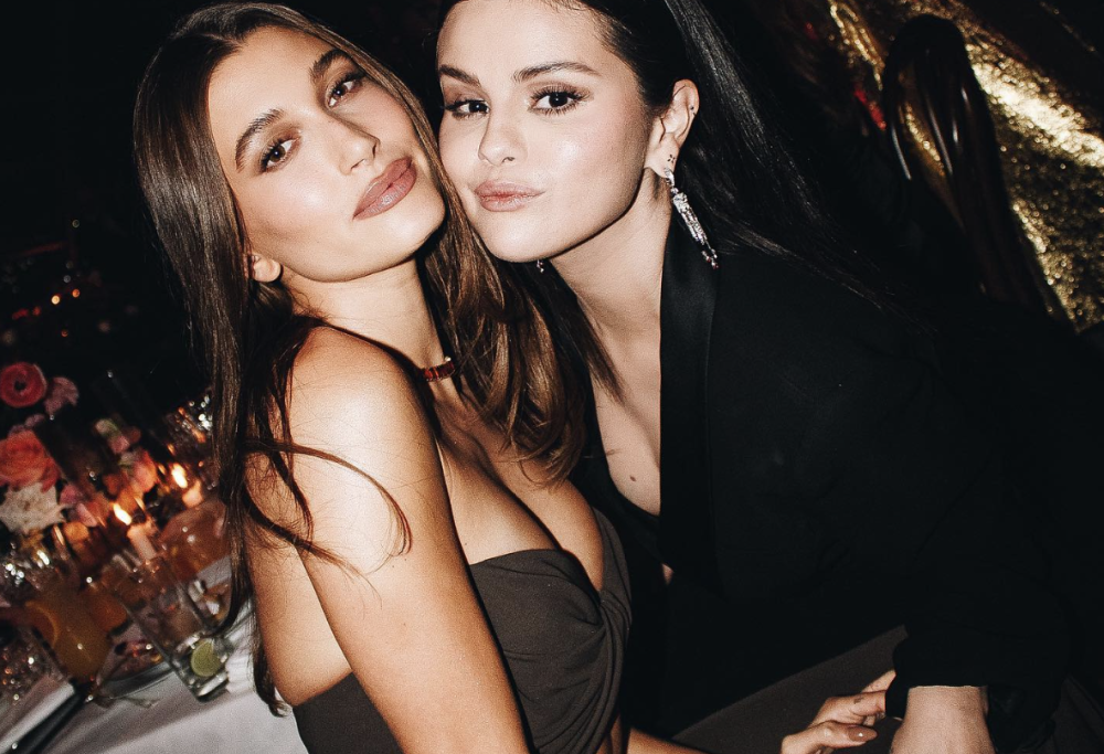 La prima foto insieme di Selena Gomez e Hailey Bieber