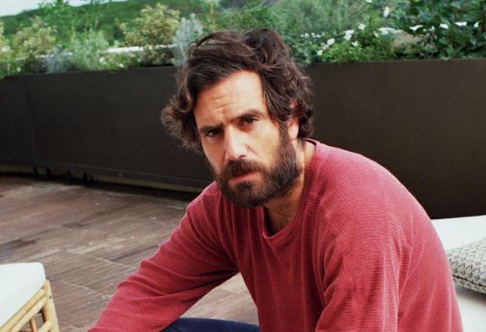 Tommaso Paradiso: primo album da solista e tour rimandati al 2021