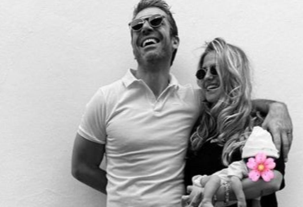 La compagna di Luca Argentero criticata da neomamma perché mangia poco e si allena troppo