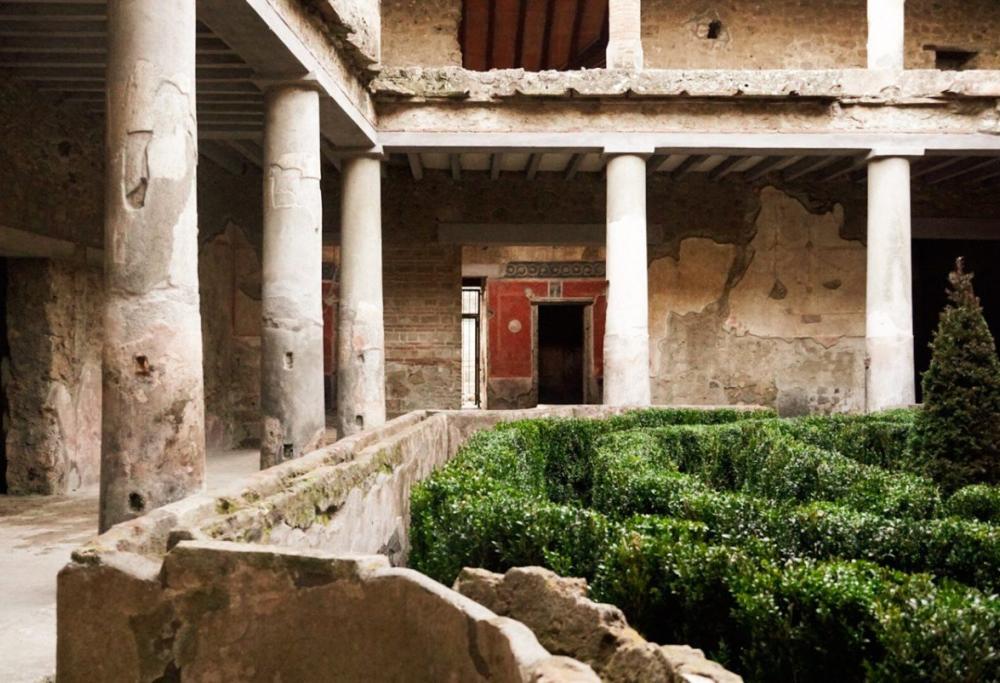 Dopo 40 anni a Pompei riapre la "Casa degli Amanti" (con altre 2 domus)