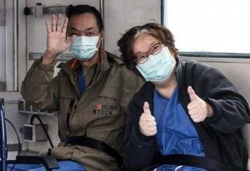 Coppia cinese curata dal virus a Roma dona 40mila dollari per la ricerca allo Spallanzani