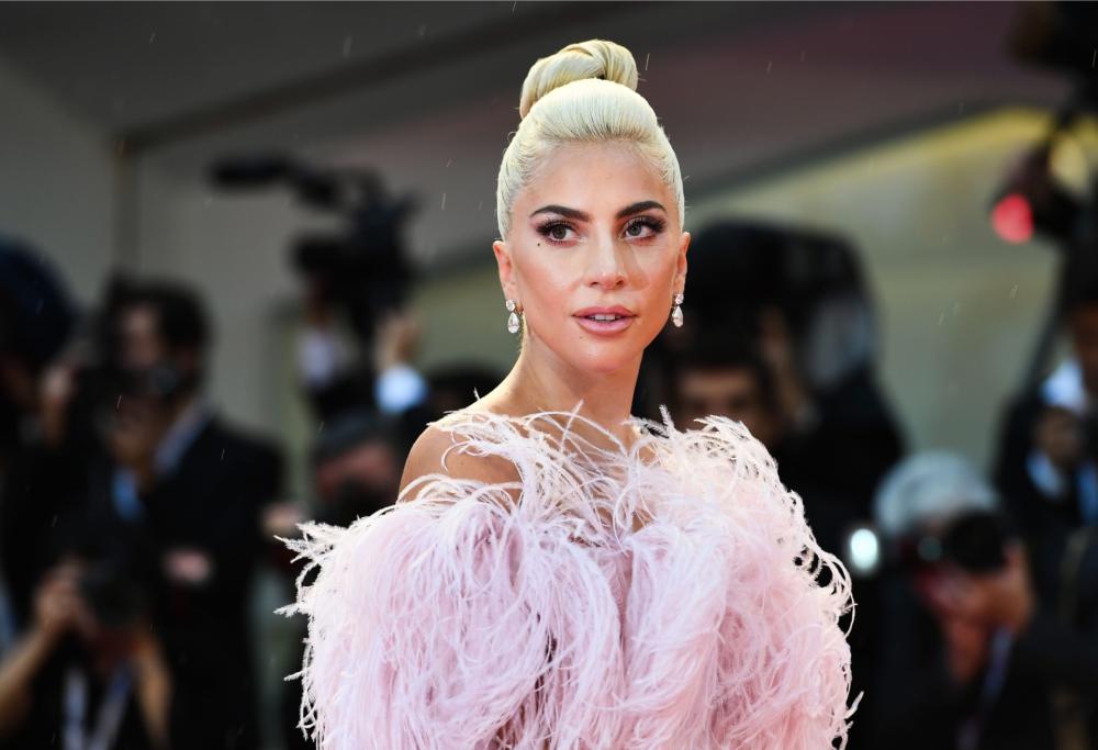 Lady Gaga ha messo in vendita mutande e perizomi per promuovere Chromatica