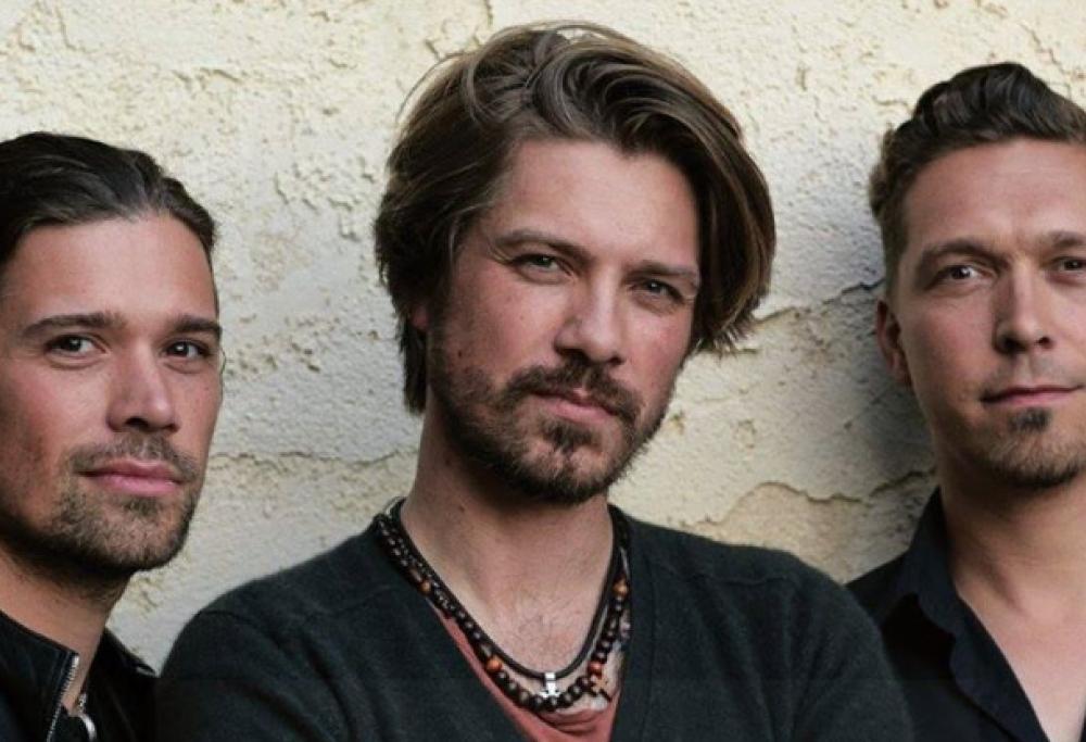 Gli Hanson spiegano il significato di “Mmmbop”