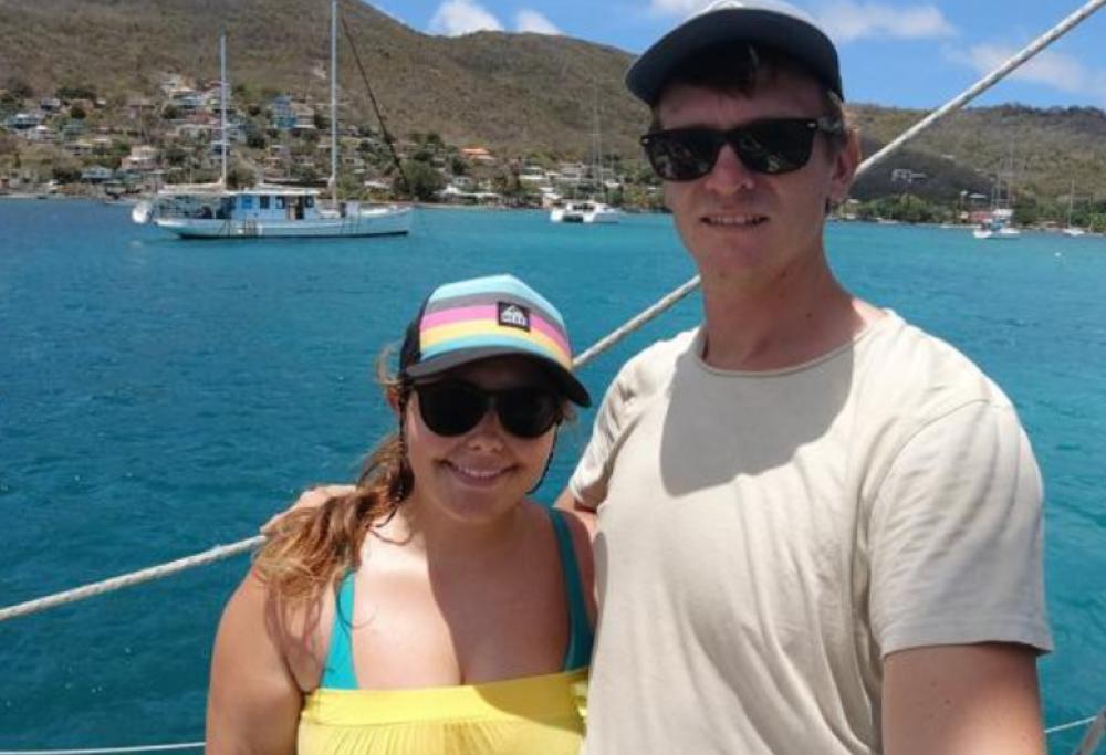 In barca in mezzo all’Oceano, un’italiana e il suo fidanzato hanno saputo della pandemia dopo un mese