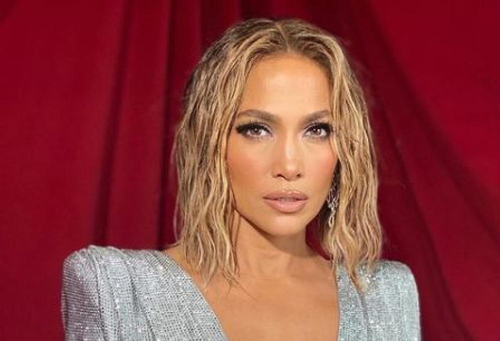 Il bellissimo discorso di Jennifer Lopez ai People’s Choice Awards dedicato alle donne