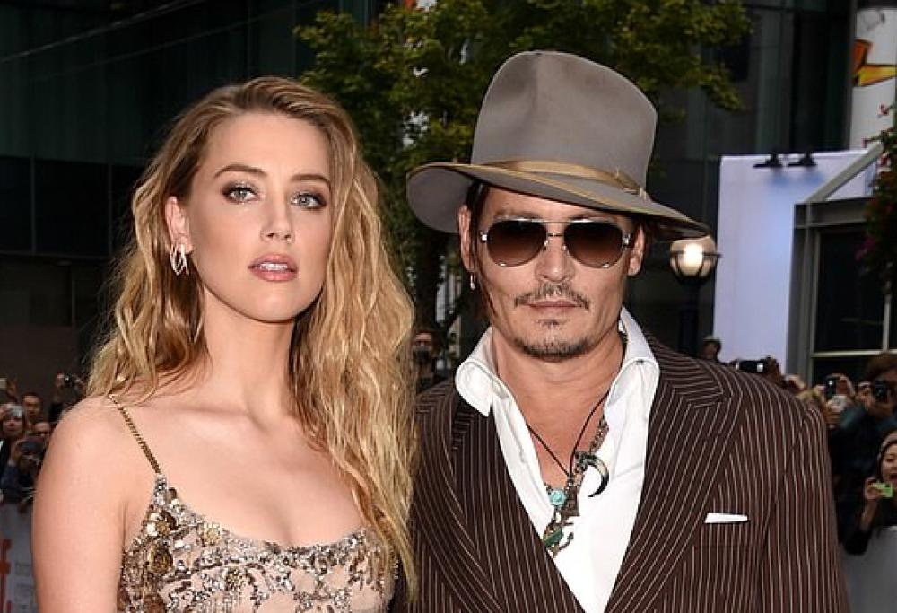Johnny Depp: nell'audio di una lite Amber Heard lo colpisce con padelle e vasi