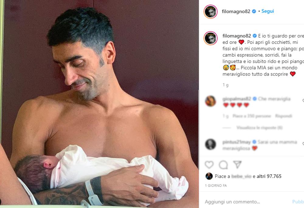 La prima foto di Filippo Magnini con la figlia Mia è tenerissima