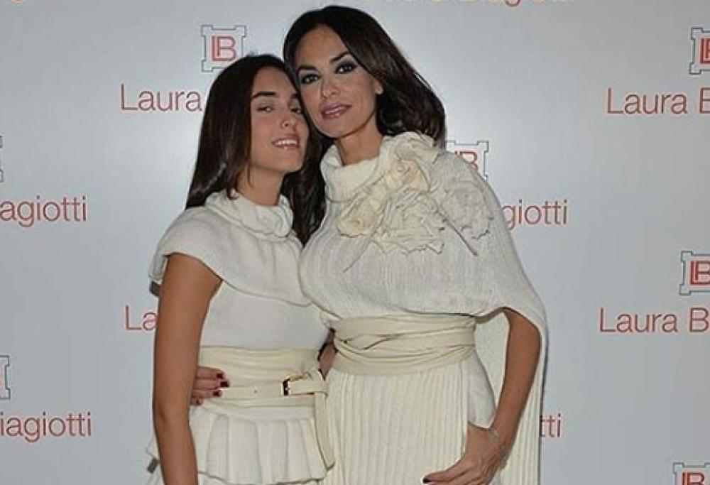 La figlia di Maria Grazia Cucinotta è identica a sua madre