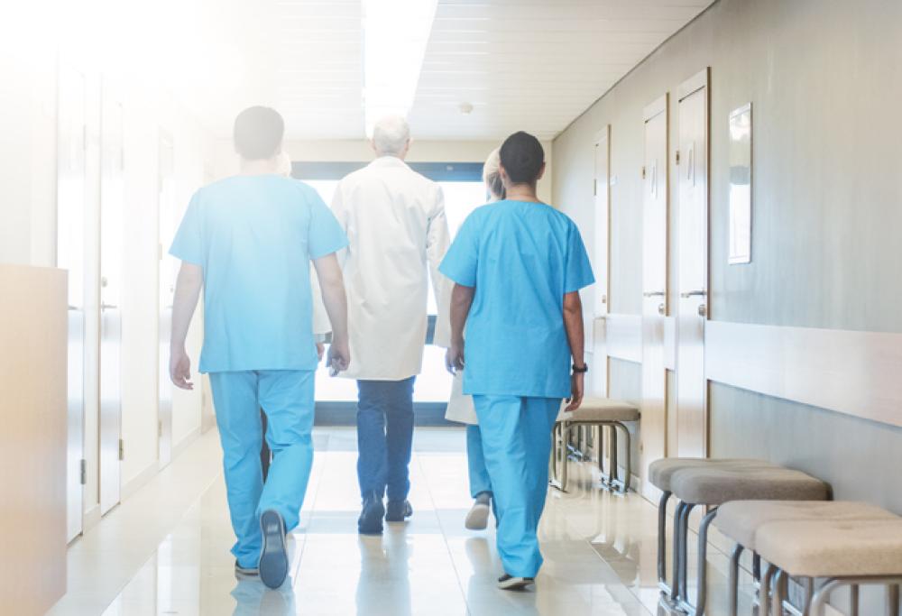 Il prossimo Nobel per la Pace a medici e infermieri: la proposta