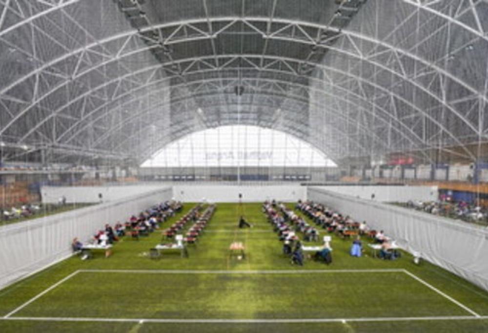 Esami di maturità in un campo da calcio: l’esperienza degli studenti norvegesi