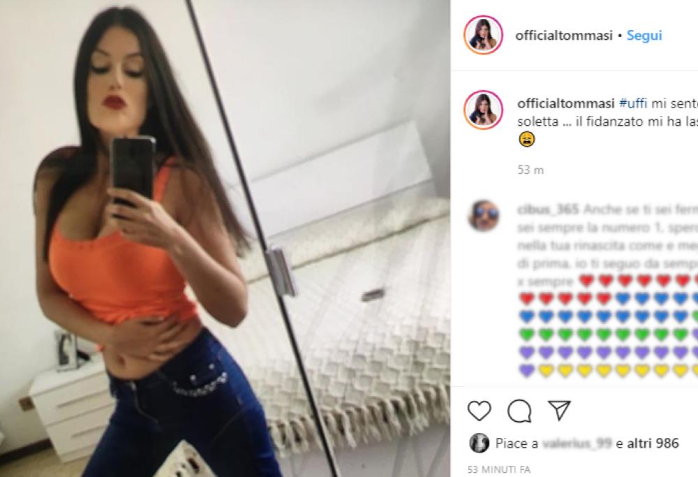 Sara Tommasi torna single: "Uffi, mi sento sola, il fidanzato mi ha lasciata"