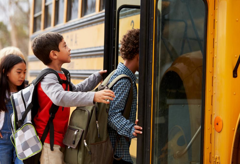 Scuolabus: per tragitti sotto i 15 minuti niente distanziamento