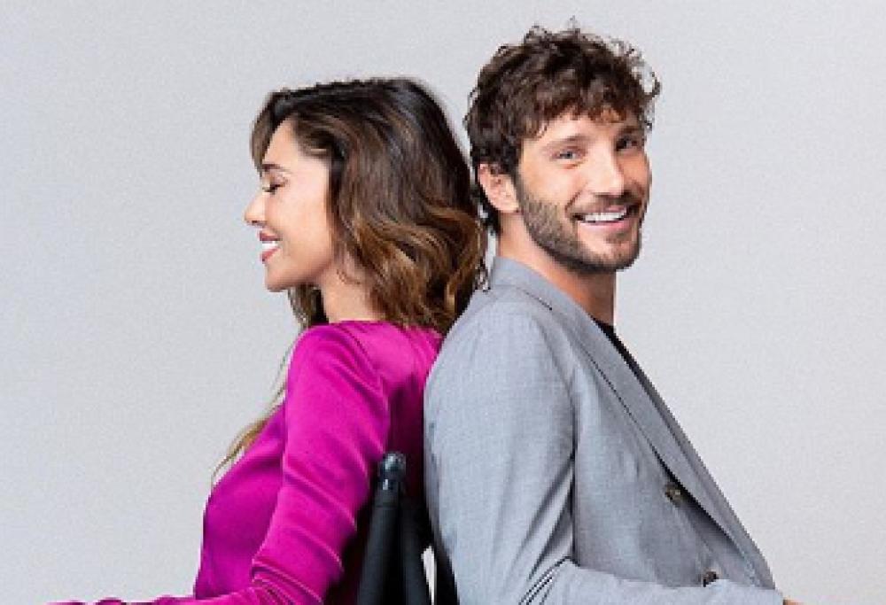 Stefano De Martino posta una foto, poi la cancella: frecciatina a Belen?